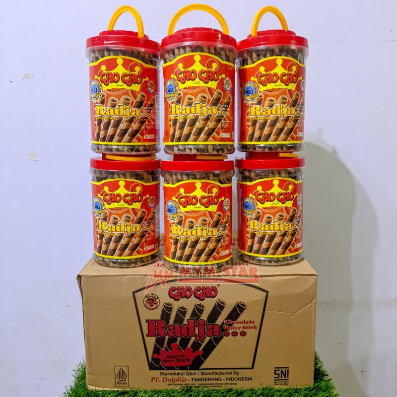 

(1 DUS) Cho Cho Radja Wafer Roll Rasa Cokelat Toples 670g isi 6