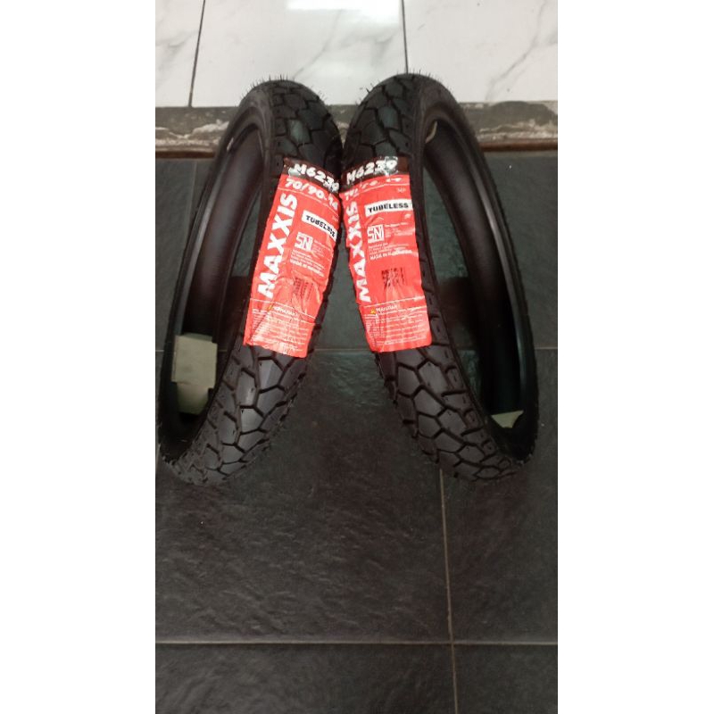 BAN LUAR MAXXIS M6239 70/90-14