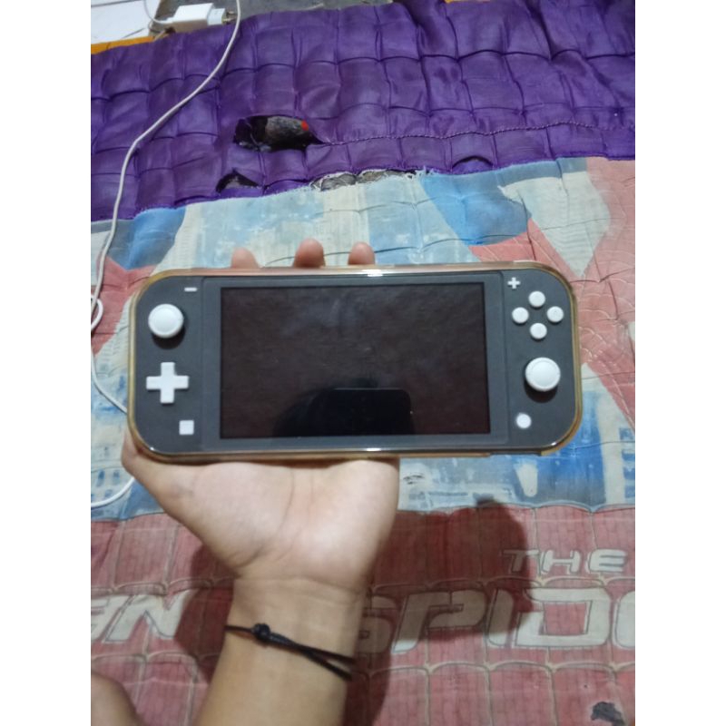 Nintendo Switch Lite Hitam CFW (bekas)