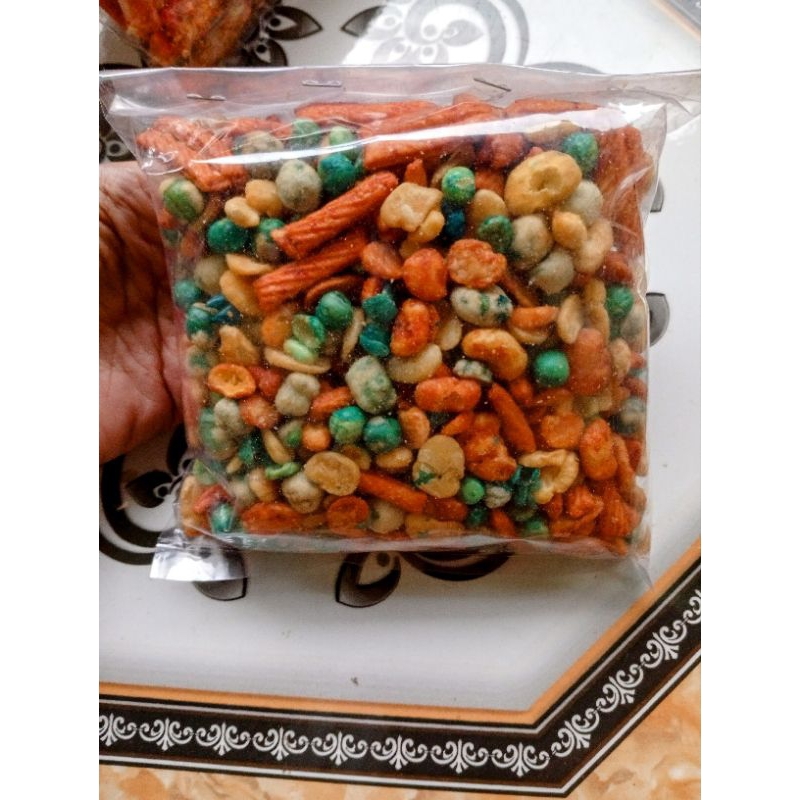 

kacang mix 250 gram
