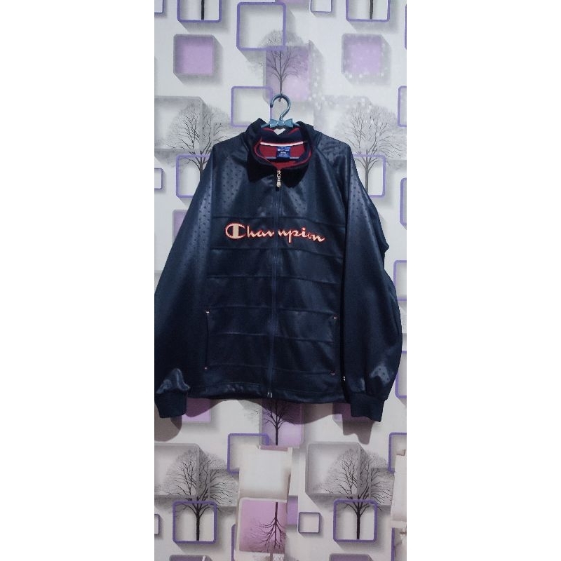 Champion tracktop