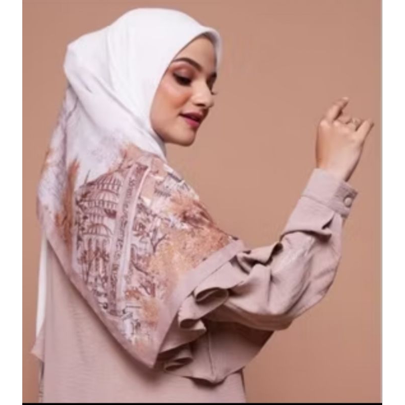 Mandjha Hijab Ivan Gunawan Fashion Scarf Original Istanbul White Putih, Produksi Juga Istanbul Brown