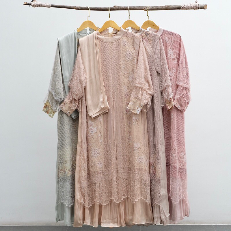 AHYEONG SHIMMER DRESS+HIJAB