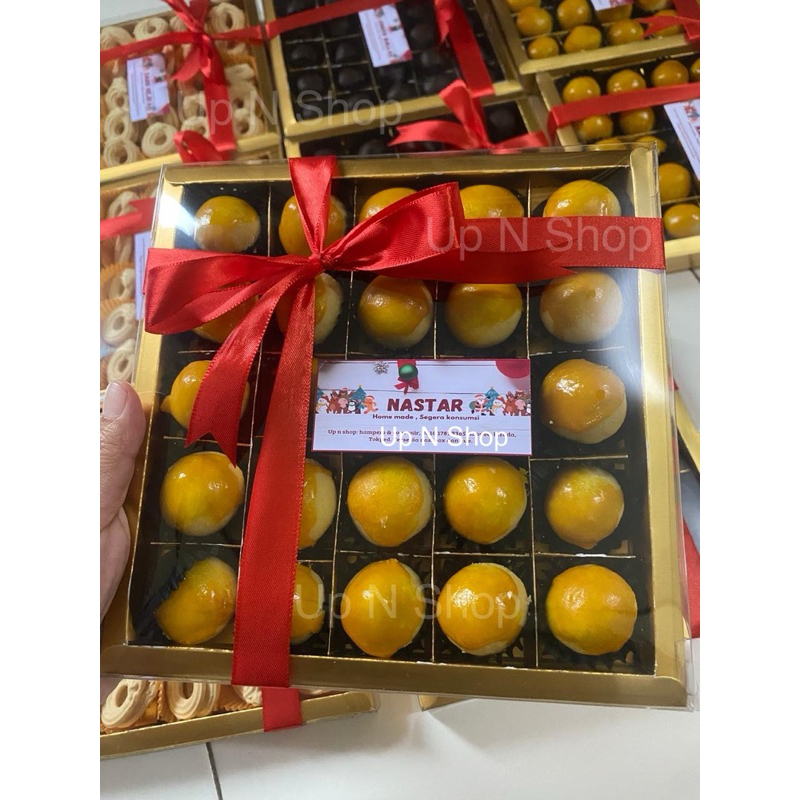 

Paket Hampers Kue Nastar