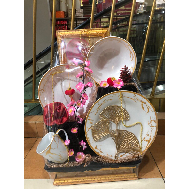 

pecah belah dinnerset Parcel imlek /chineese new year,dinner set 1/2 sango