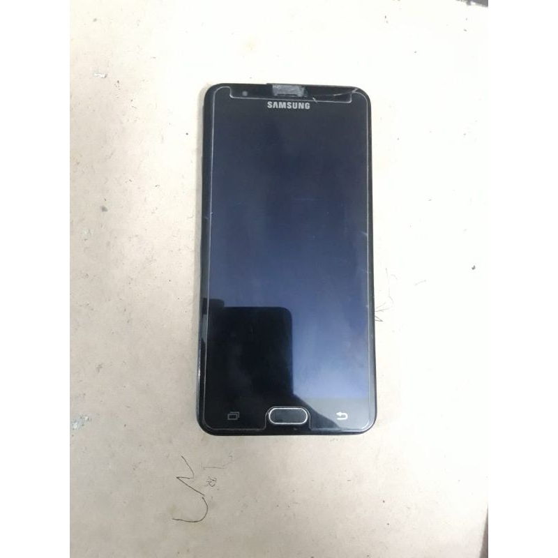 Lcd tc samsung j7frem ori retak dikit