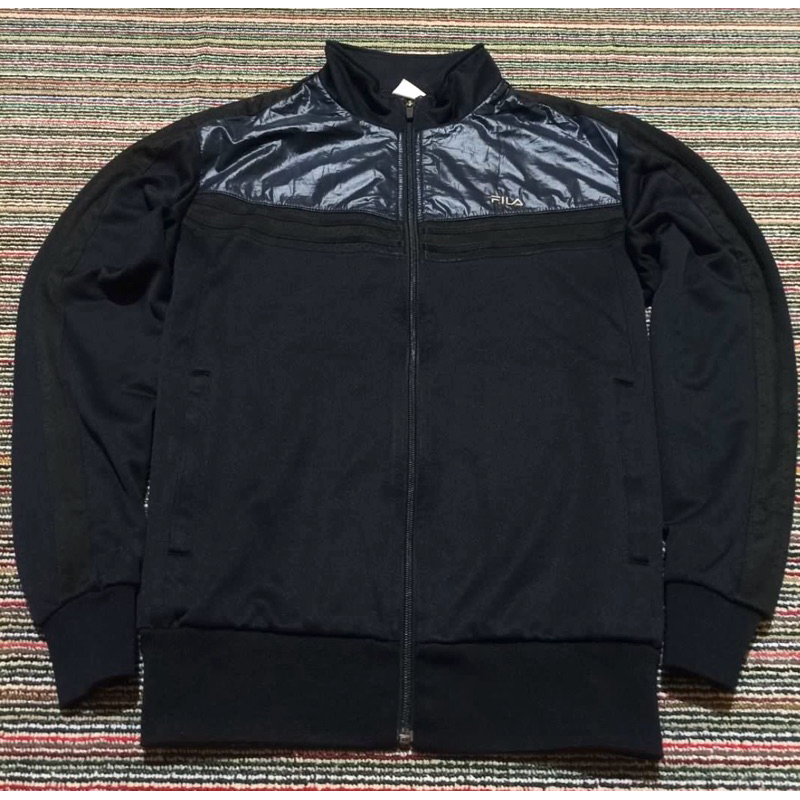 FILA Jacket Size L Original Ori WindProof Jaket Tracktop Outdoor windbreaker
