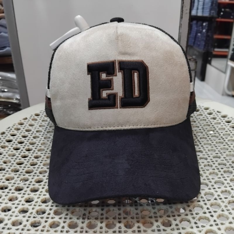 EMBA topi original