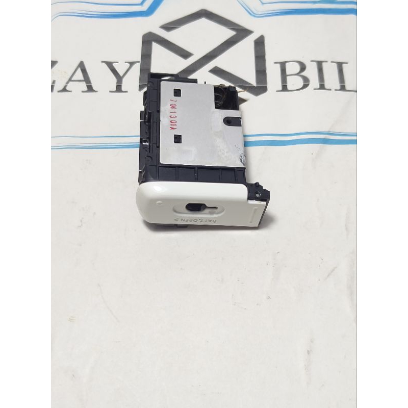 Baterai Box Tutup Baterai engsel canon M10