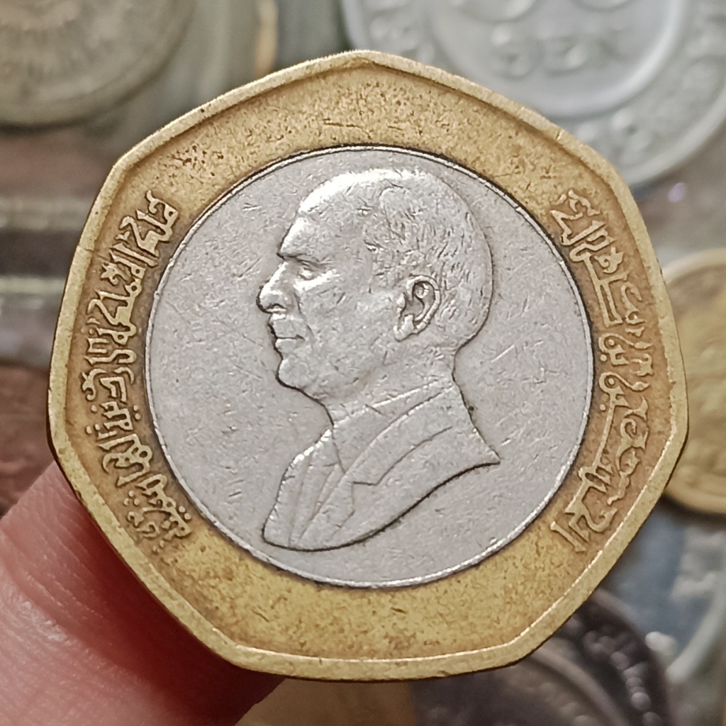 Koin Kuno Bimetal Jordan ½ Dinar - Hussein
