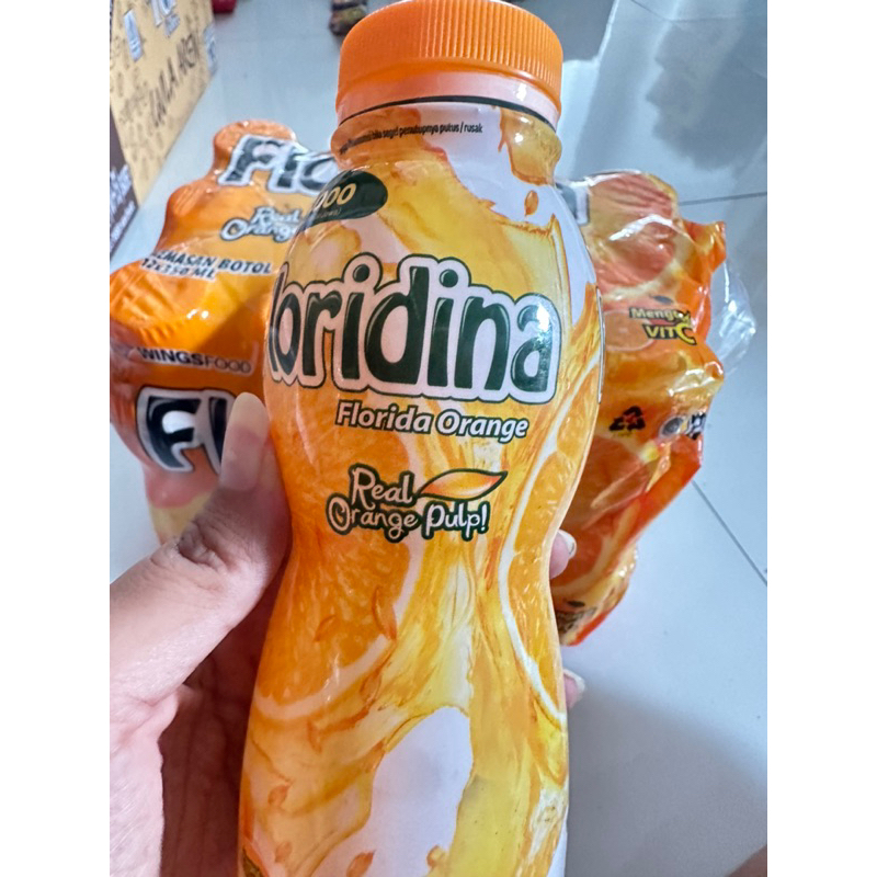 

Floridina Orange dan Coco botol 350ml