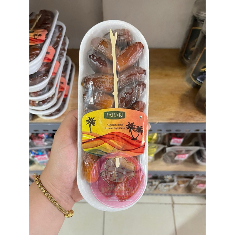 

Kurma Barari Jukung 250 Gram