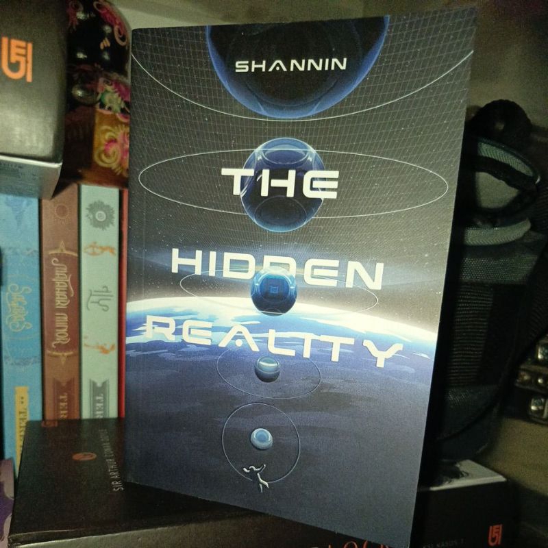 PRELOVED THE HIDDEN REALITY NOVEL