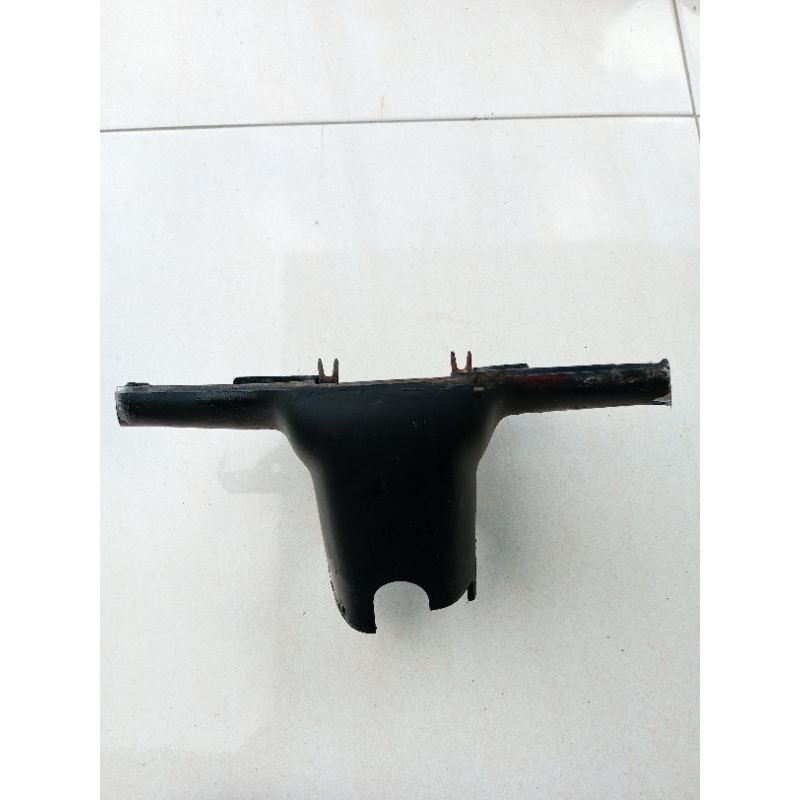 BATOK BAWAH KOVER KEPALA BAWAH YAMAHA V80 ORIGINAL SEKOND CABUTAN MOTOR