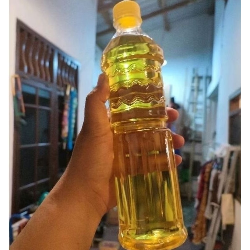 

Minyak goreng 1000ml refil/botol
