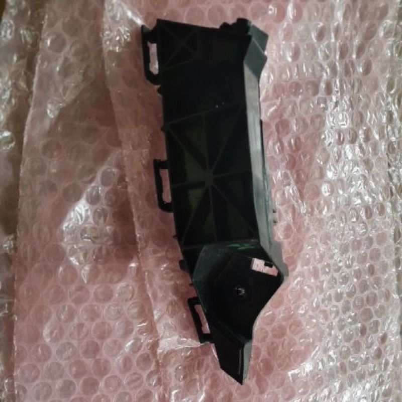 Breket bumper depan kiri avanza.xenia 2012 sampai 2014 origi. al