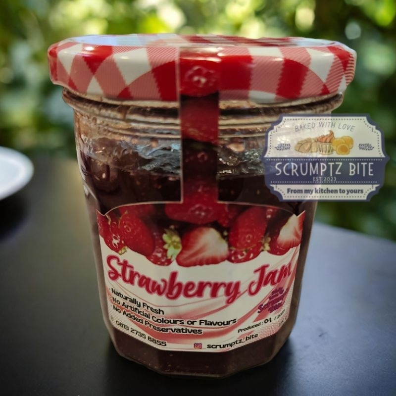

Strawberry Jam FRESHLY MADE! (SCRUMPTZ BITE)