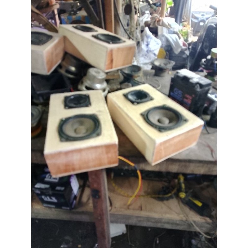 speaker bass sama boxnya model kolong bass mantap ukuran speker 4 inch dan 3 inch