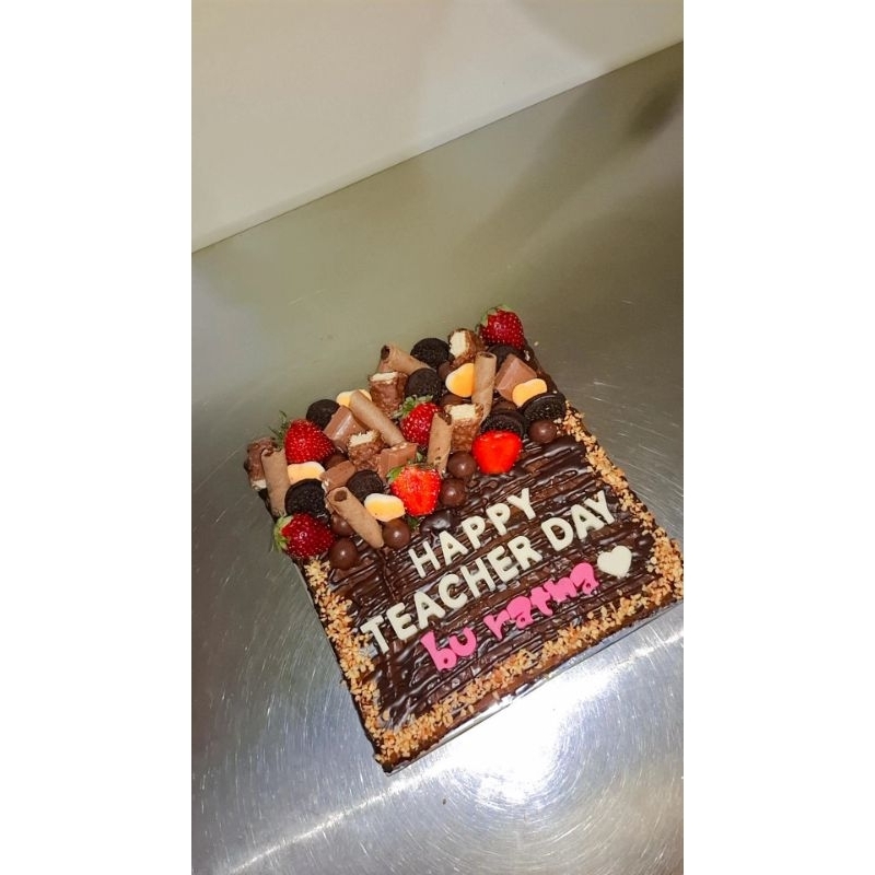 

FUDGY BROWNIES CUSTOM