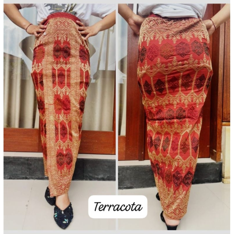 kamen jadi bordir Lasem motif endek/ Kamen wanita tradisional / rok Bali / Kamen