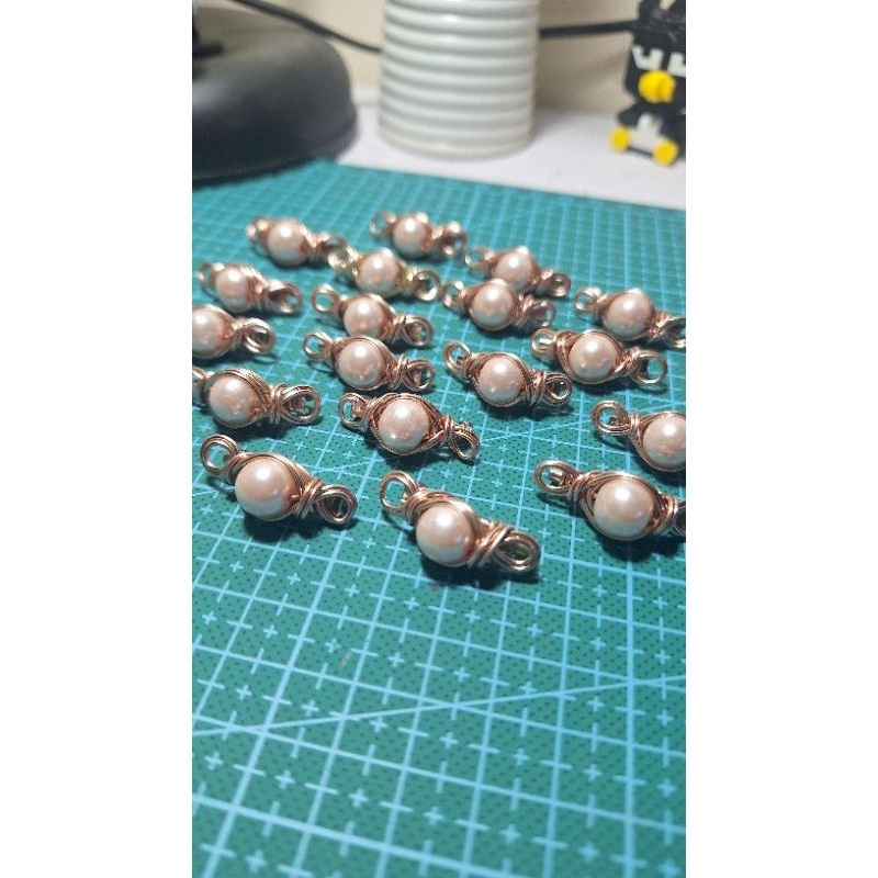 peniti dagu, peniti wire, peniti hijab, pin hijab, bros dagu, bros simple, brooch dagu