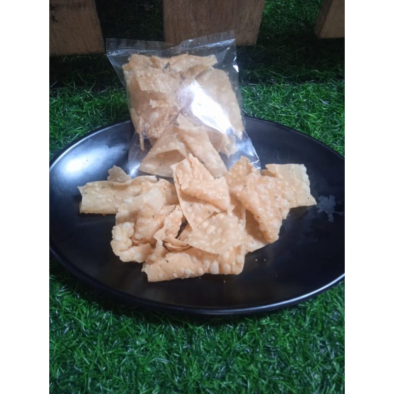 

kripik bawang pangsit