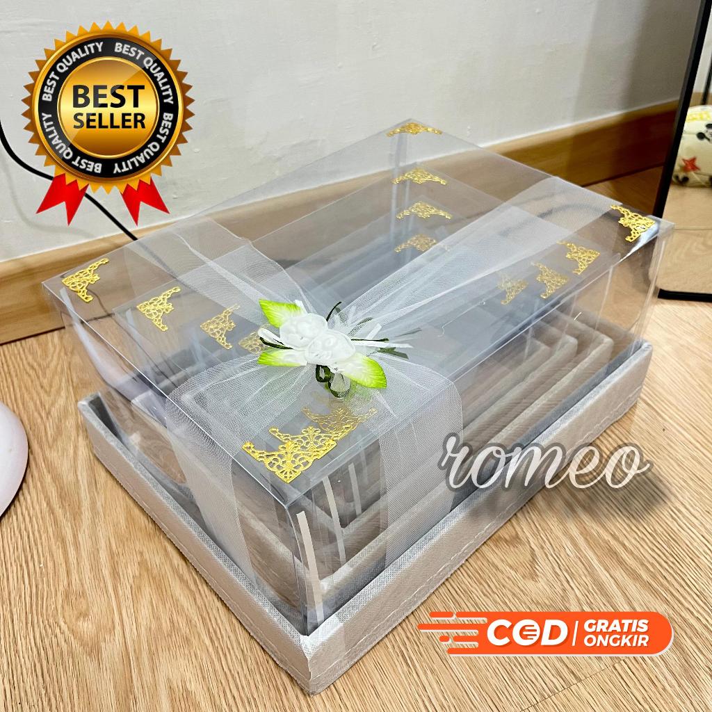 

Box Kotak Seserahan 1 set isi 4 Hantaran Pernikahan Mika Plus Bunga Hias Flowers