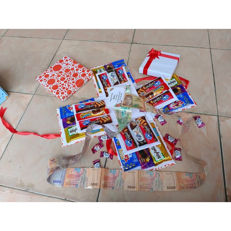 BOK MISTERI LENGKAP DENGAN JAJAN DAN UANG TARIK, BOK KEJUTAN, KADO ULANG TAHUN