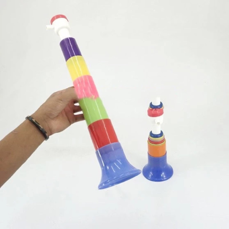 Mainan terompet tanduk tarik besar panjang pelangi rainbow warna warni colorful colourful tahun baru