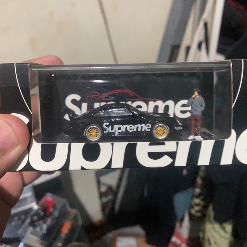 diecast time micro RWB supreme + figure