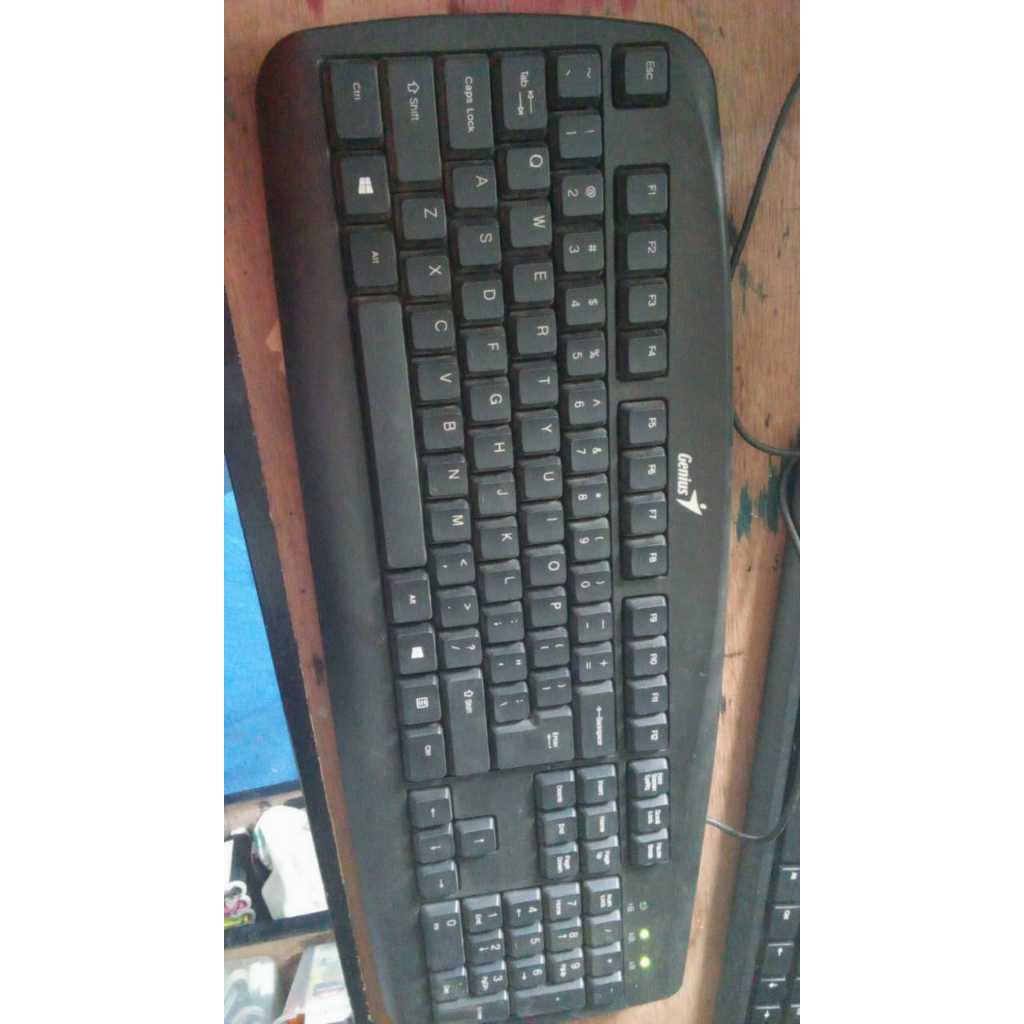 KEYBOARD GENIUS BEKAS