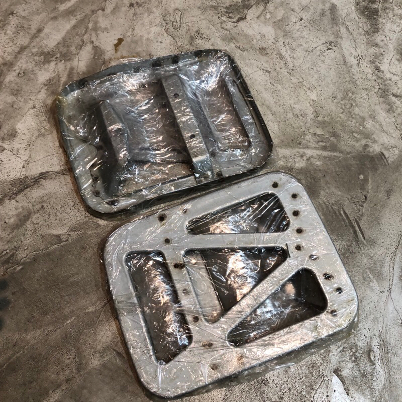 tatakan jok belakang SIP Vespa VBB VBA