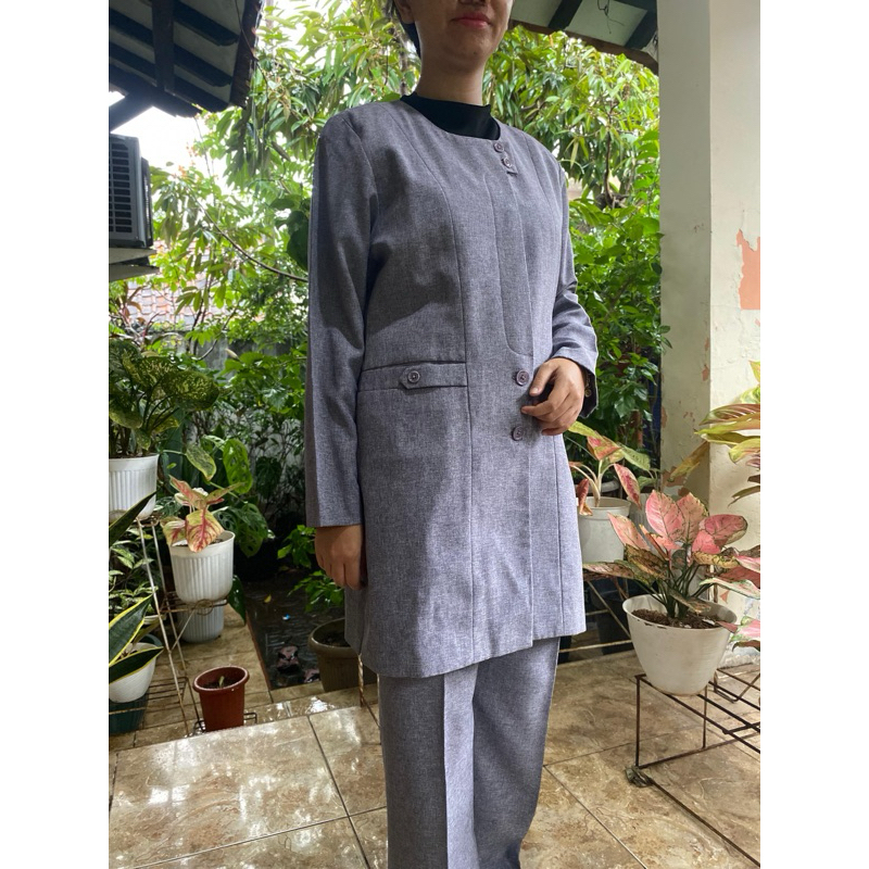 Preloved Setelan Safari Wanita