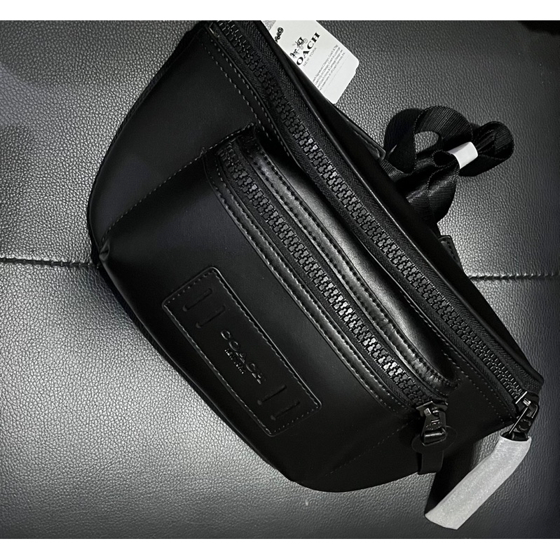 Coach Shoulder Bag for Men – Warna Hitam