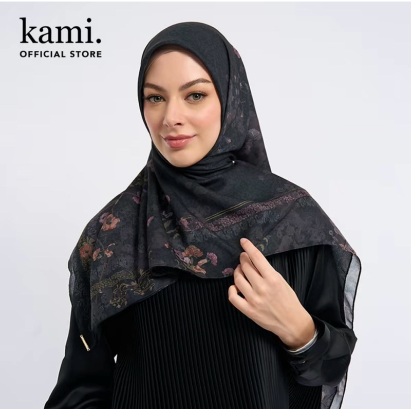 Kami Hijab Motif Bunga Hitam