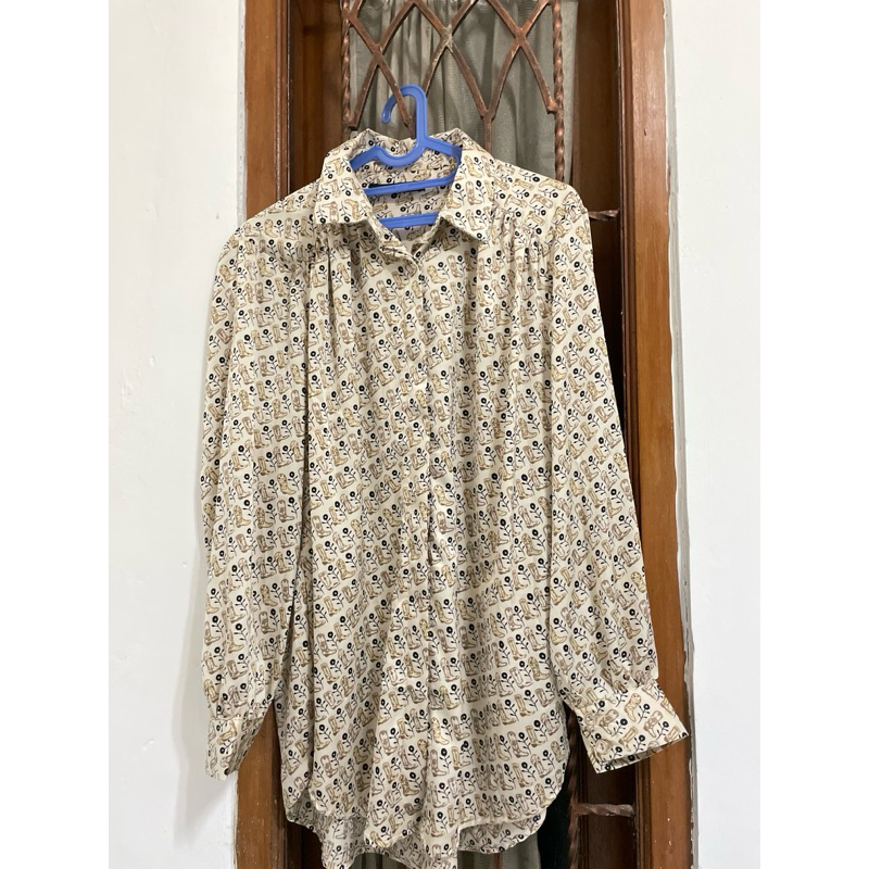 Kemeja Wanita Satin Motif