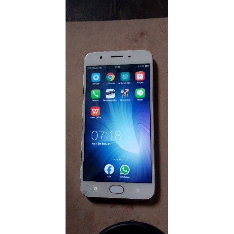 hp minus,Oppo f1s ram4/64(baca deskripsi)