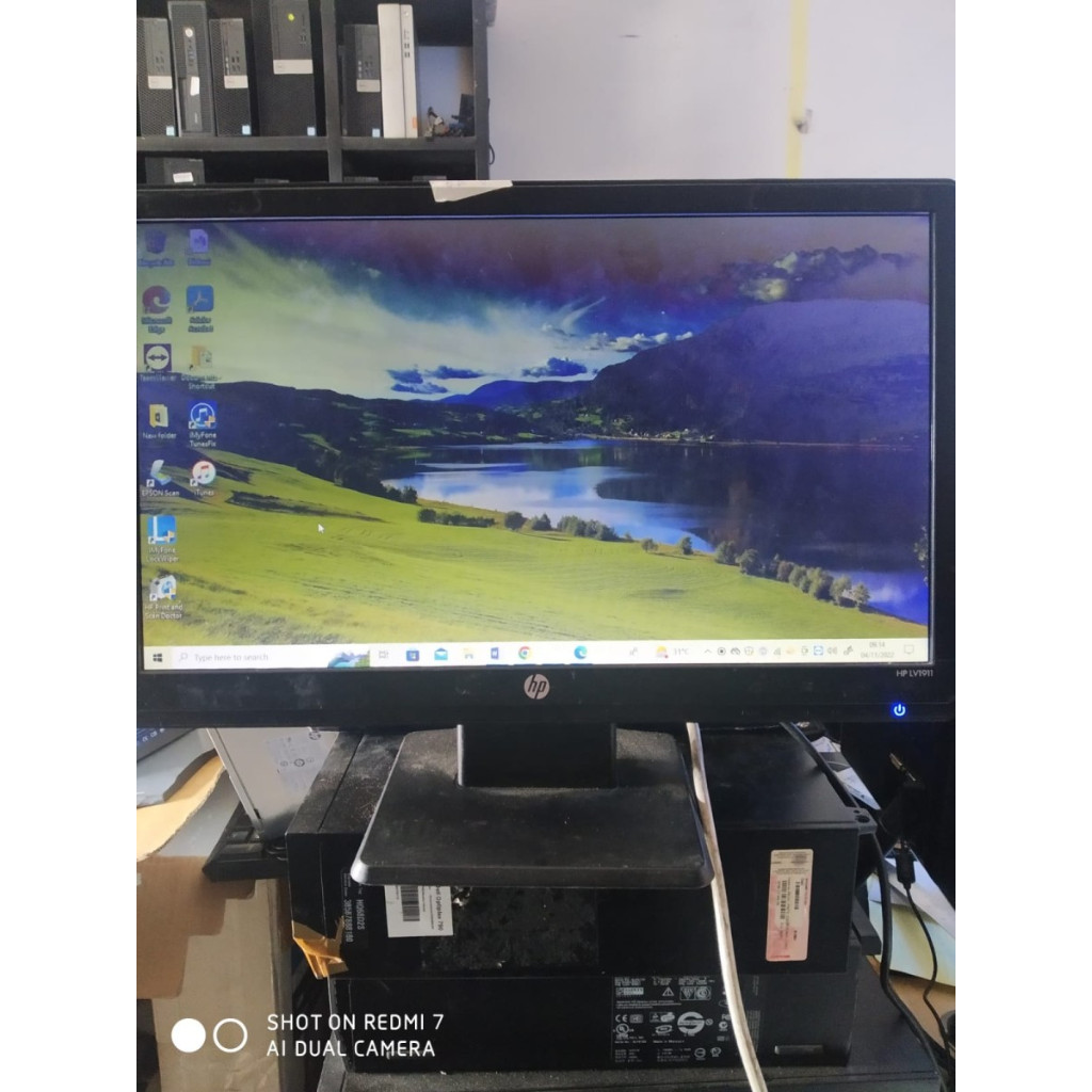 MONITOR 19 INCH MERK RANDOM