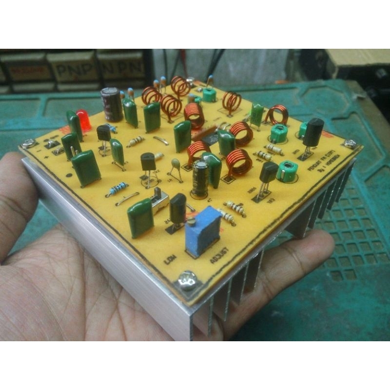 PENGUAT VCO OSILATOR FM / PENGUAT C1971 FM BROADCAST / BRIK 5 WATT
