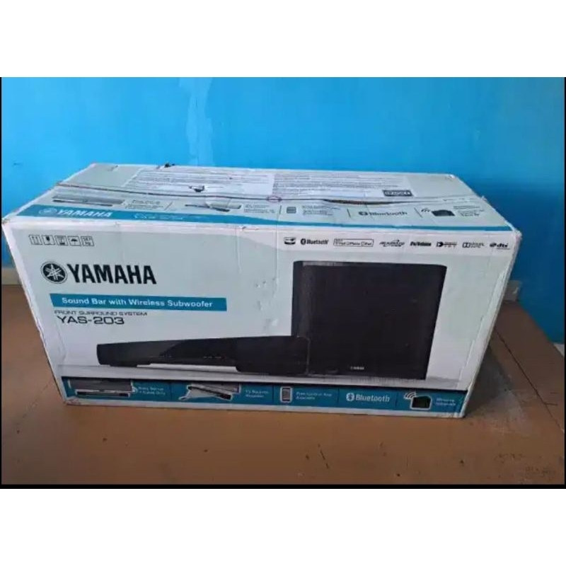 Yamaha Sound Bar dengan Wireless Subwoofer YAS-203