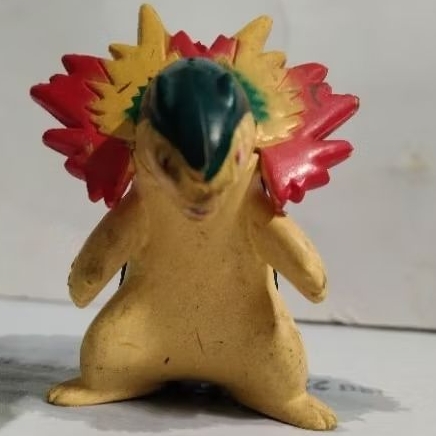 figur pokemon Typhlosion Tomy