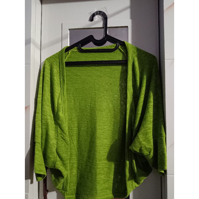cardigan hijau