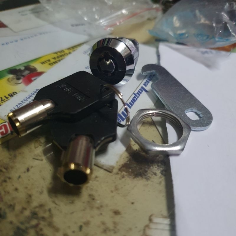 kunci ding dong rak lemari besi
