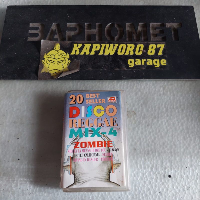 Kaset Pita Disco Reggae mix 4