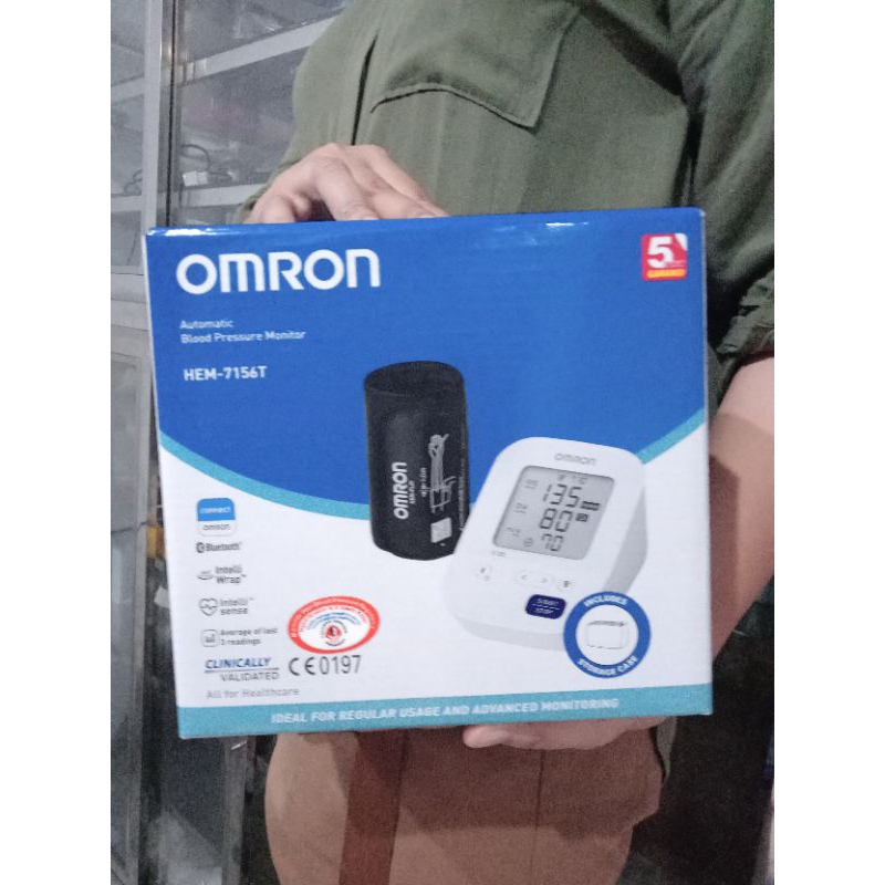 OMRON BLOOD PRESSURE MONITOR