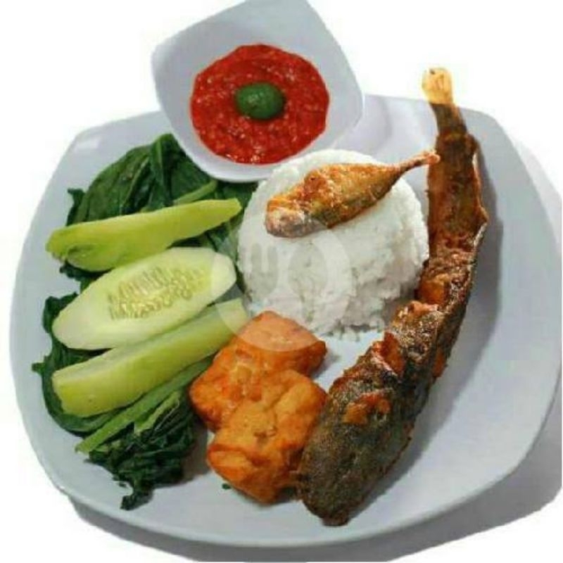 

Nasi Tempong Lele