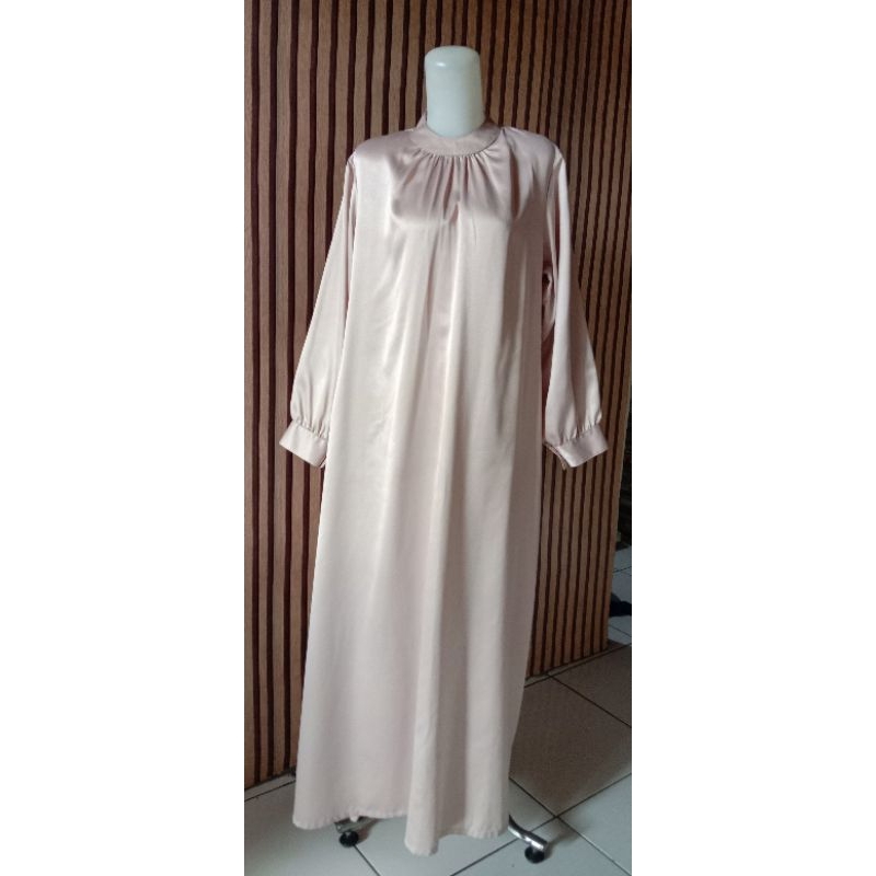 Dress satin (PRELOVED)