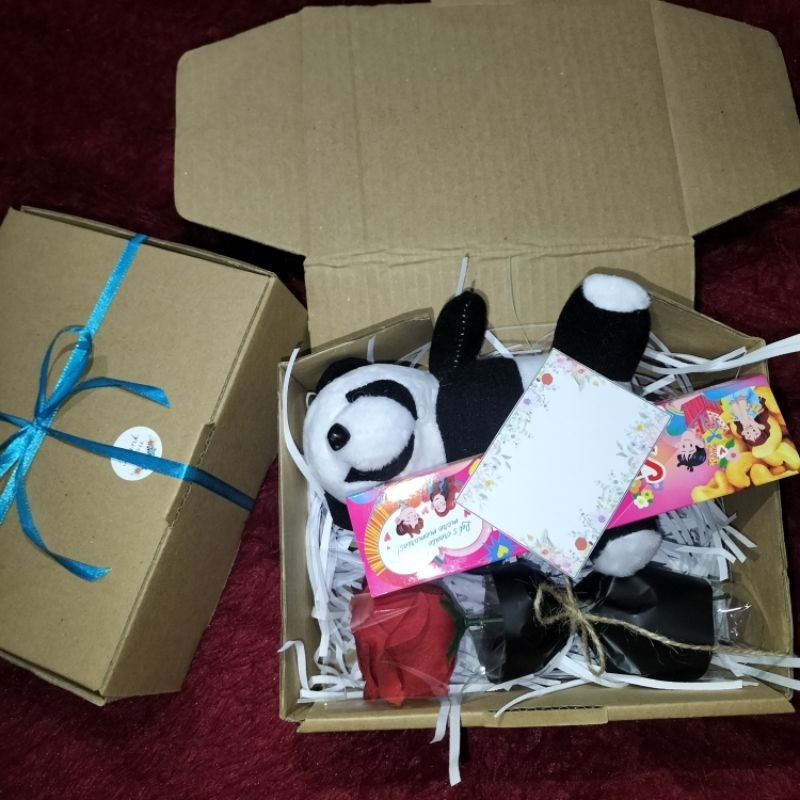 

Kado Hampers buat hadiah valentine, ulang tahun, anniversary, dll