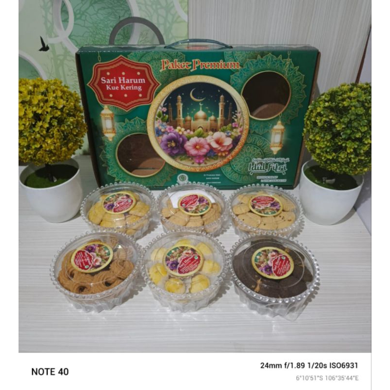 

PAKET KUE KERING SARI HARUM PREMIUN ISI 6 TOPLES.BESS DIP CHOKLAT CRISPY BALL BAG ISI 40PCS