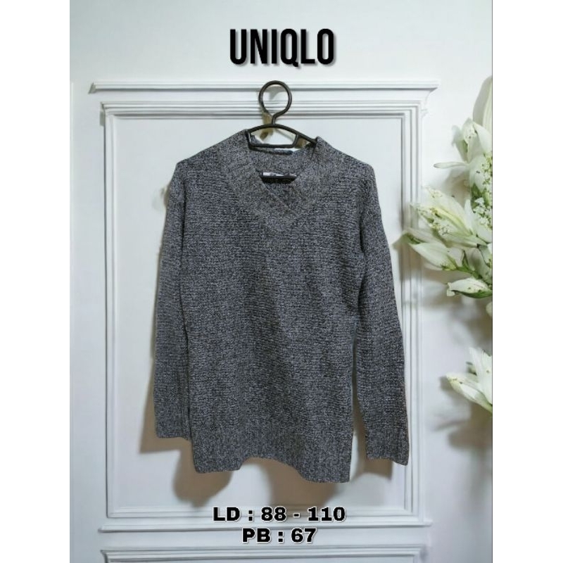 Blouse atasan rajut wanita UNIQLO Prelove